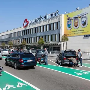 Apartahotel K&y 1 Brussels Airport 500m!, Zaventem